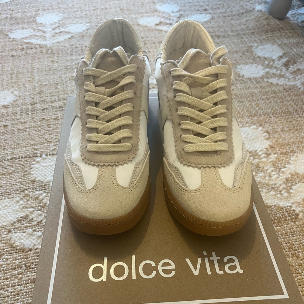 Dolce Vita Notice Sneakers New with Box